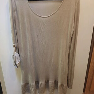 LADIES MADE IN ITALY 100% VISCOSE TAUPE TUNIC WITH SEQUIN RUFFLE ADJUSTING SLEEV